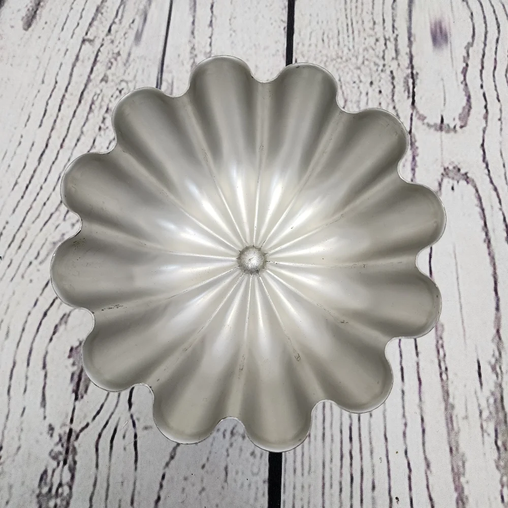 Vintage Mirro Aluminum Fluted Silver Salad‎ Cake Jello Mold